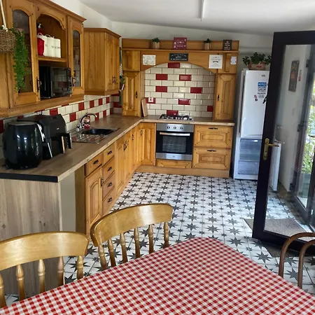 The Hideaway Camping Muff